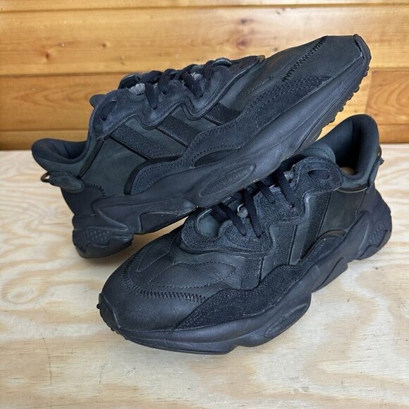 Adidas Originals Ozweego Black Womens Size 10 - Picture 2 of 6